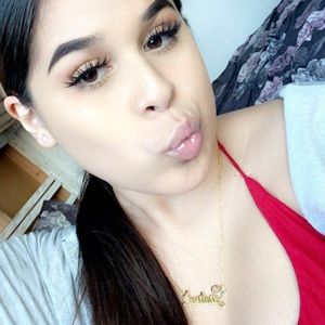 Meet your Posher, Jazmine